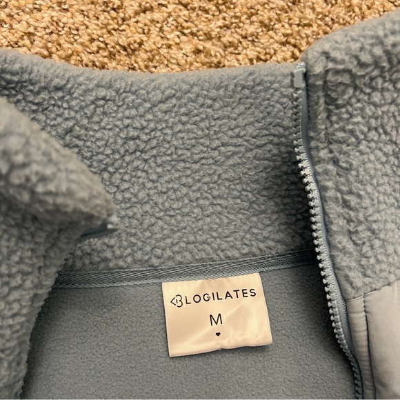 Blogilates Women Size Medium Blue Bonfire Fleece Jacket Sweaters Full Zip Baggy - Picture 4 of 7